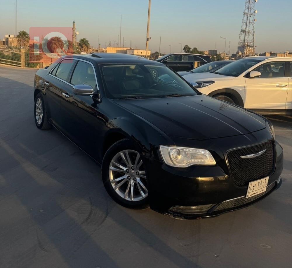 کرایسلەر 300